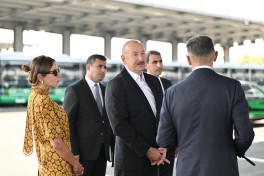 Президент Ильхам Алиев осмотрел в Нахчыване новые электробусы и ознакомился с ходом реконструкции ж/д инфраструктуры-ФОТО -ВИДЕО -ОБНОВЛЕНО 