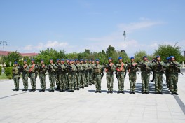 Президент Ильхам Алиев принял участие в церемонии вручения боевых знамён воинским частям коммандо Отдельной общевойсковой армии-ФОТО 