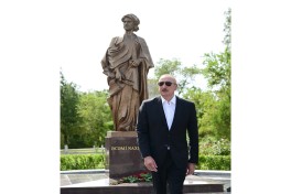 В комплексе отдыха «Аджеми сейрангахы» в Нахчыване открыт памятник архитектору Аджеми Нахчывани-ФОТО 