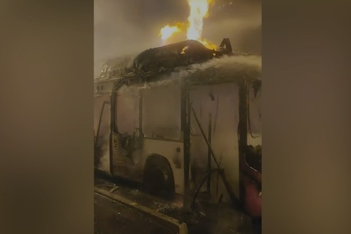 В Баку загорелся автобус-<span class="red_color">ВИДЕО