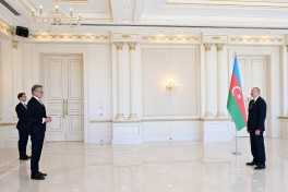 Президент Ильхам Алиев принял верительные грамоты нового посла Германии