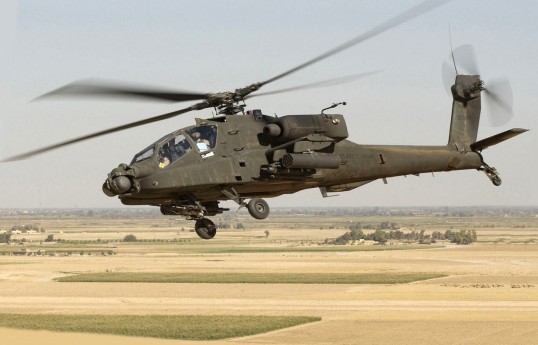 Армия США приостановила учебные полеты вертолетов "Apache"