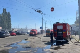 Известный книжный рынок Киева уничтожен ракетными ударами — ФОТО 