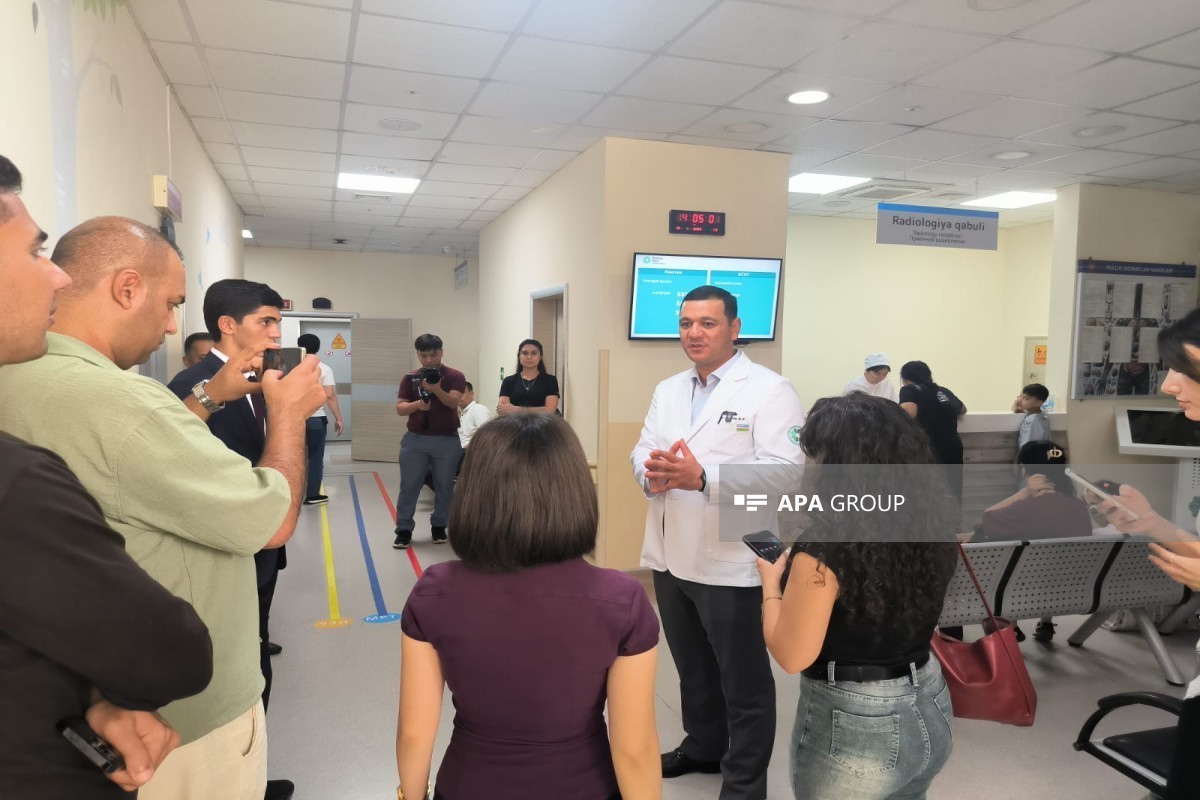 Представители азербайджанских СМИ посетили Национальный детский медицинский центр в Узбекистане