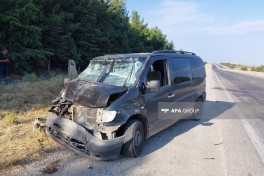 В результате ДТП в Гаджигабуле пострадали 5 человек