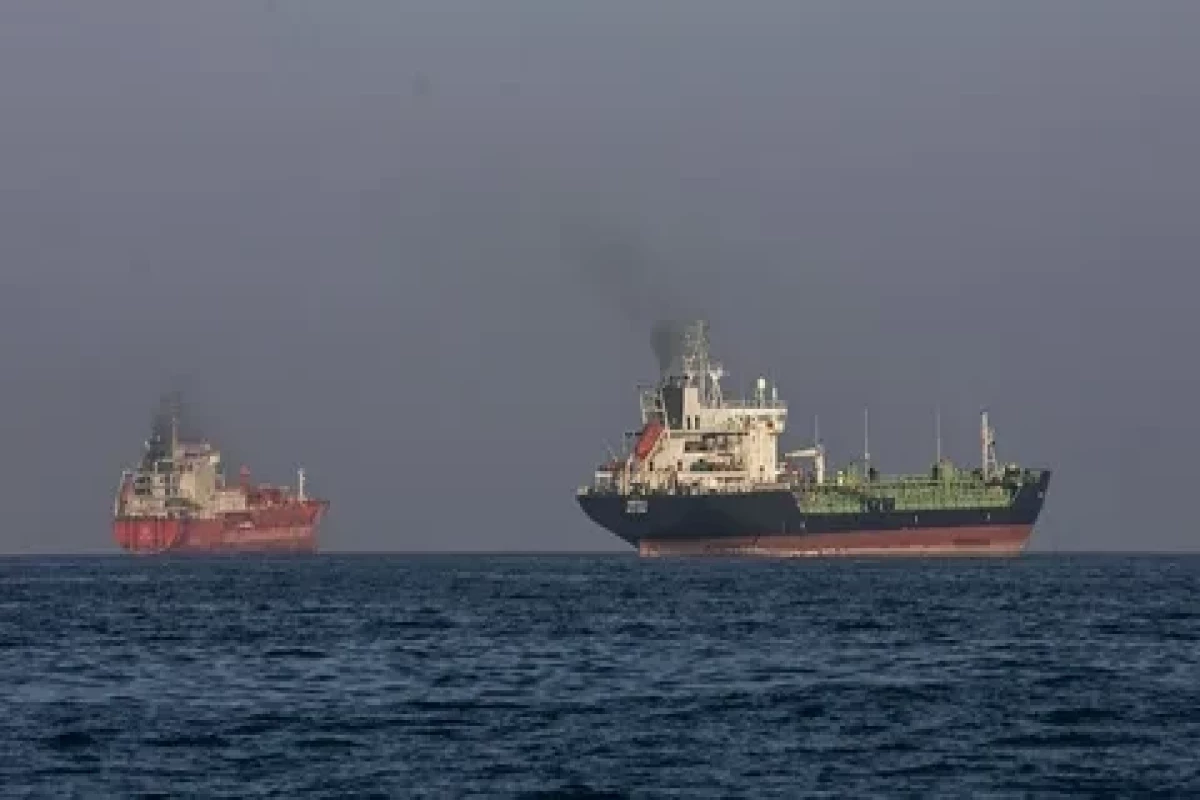 Иран пригрозил странам ударом по нефтяным маршрутам за поддержку санкций США