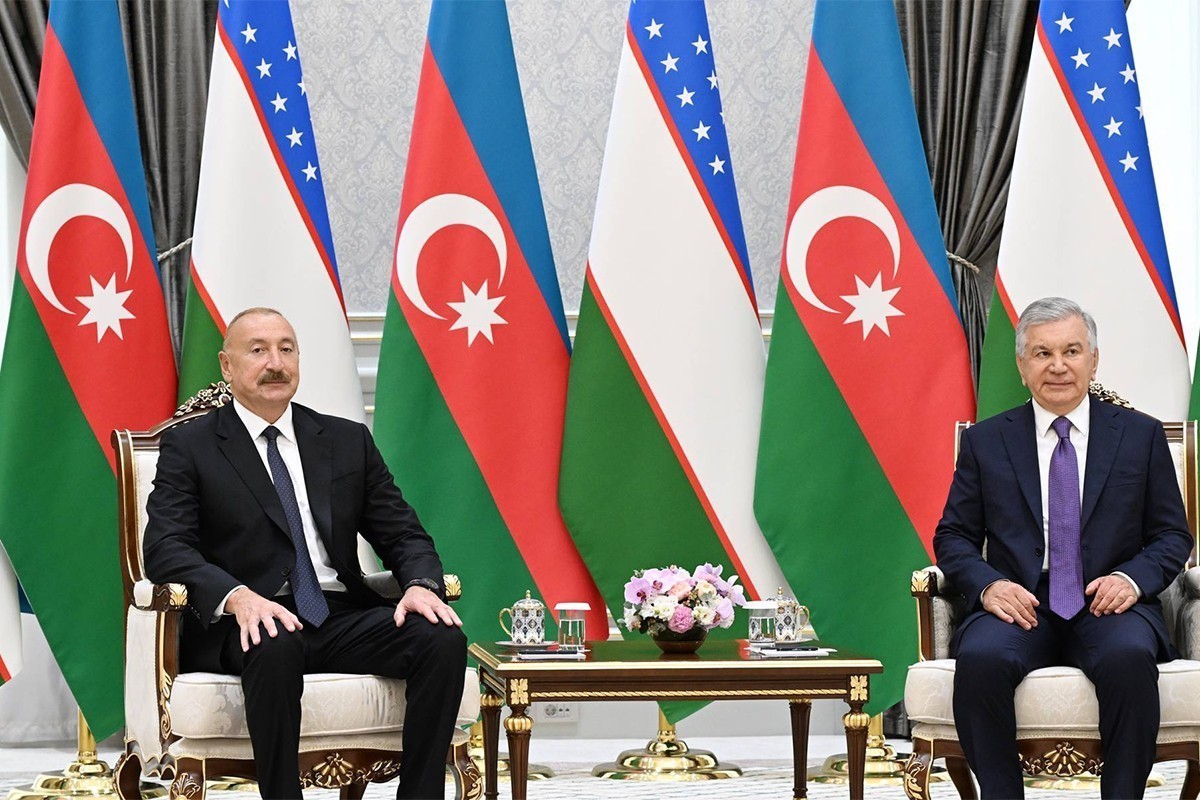 Состоялась встреча президентов Азербайджана и Узбекистана один на один
