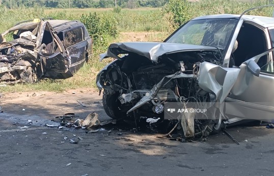 В Газахе столкнулись два легковых автомобиля, погибли три человека -ОБНОВЛЕНО 