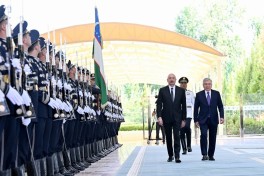 В Ташкенте состоялась церемония официальной встречи Президента Ильхама Алиева -ФОТО 