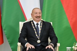 В Ташкенте состоялась церемония награждения президентов Азербайджана и Узбекистана