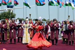 Президент Узбекистана и его супруга встретили Президента Ильхама Алиева и Мехрибан Алиеву в Бухаре-ВИДЕО 