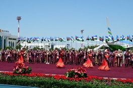 Президент Узбекистана и его супруга встретили Президента Ильхама Алиева и Мехрибан Алиеву в Бухаре-ВИДЕО 