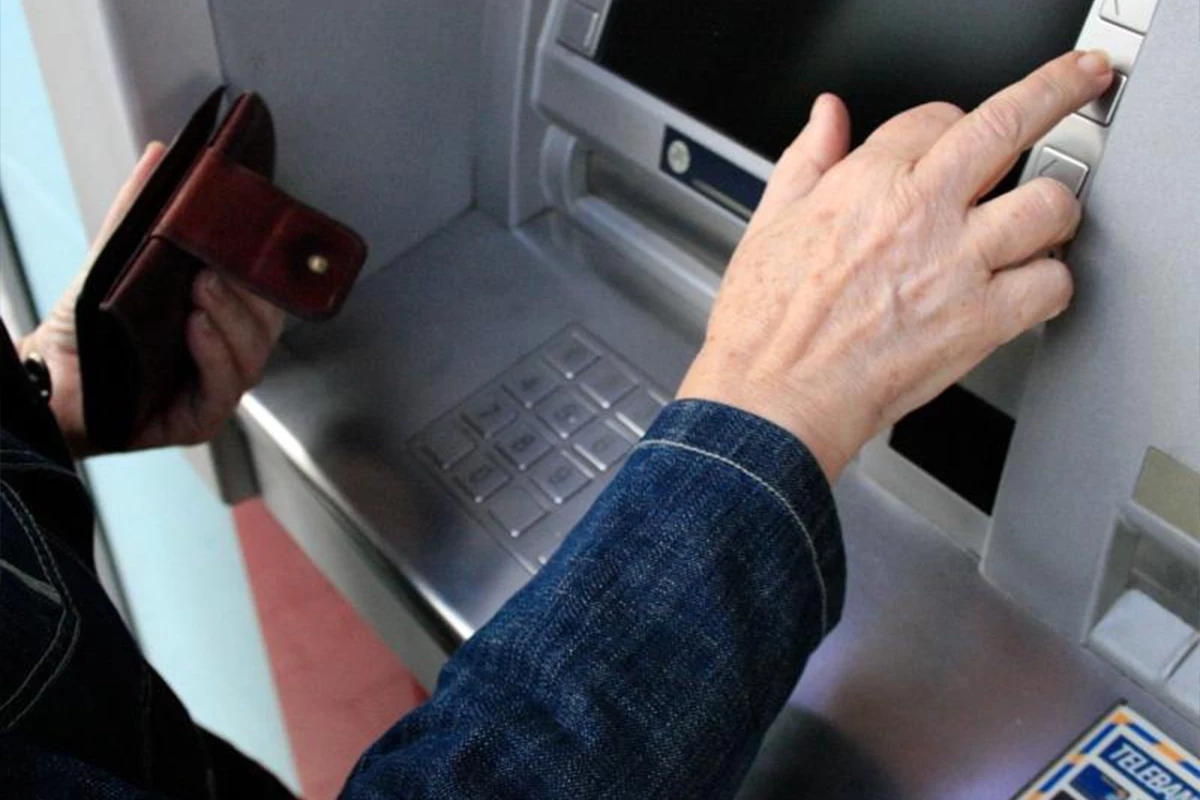 В Азербайджане выплачены пособия, стипендии и адресная социальная помощь за август