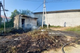В Лянкяране предотвращено распространение пожара на прилегающую территорию