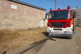 В Лянкяране предотвращено распространение пожара на прилегающую территорию