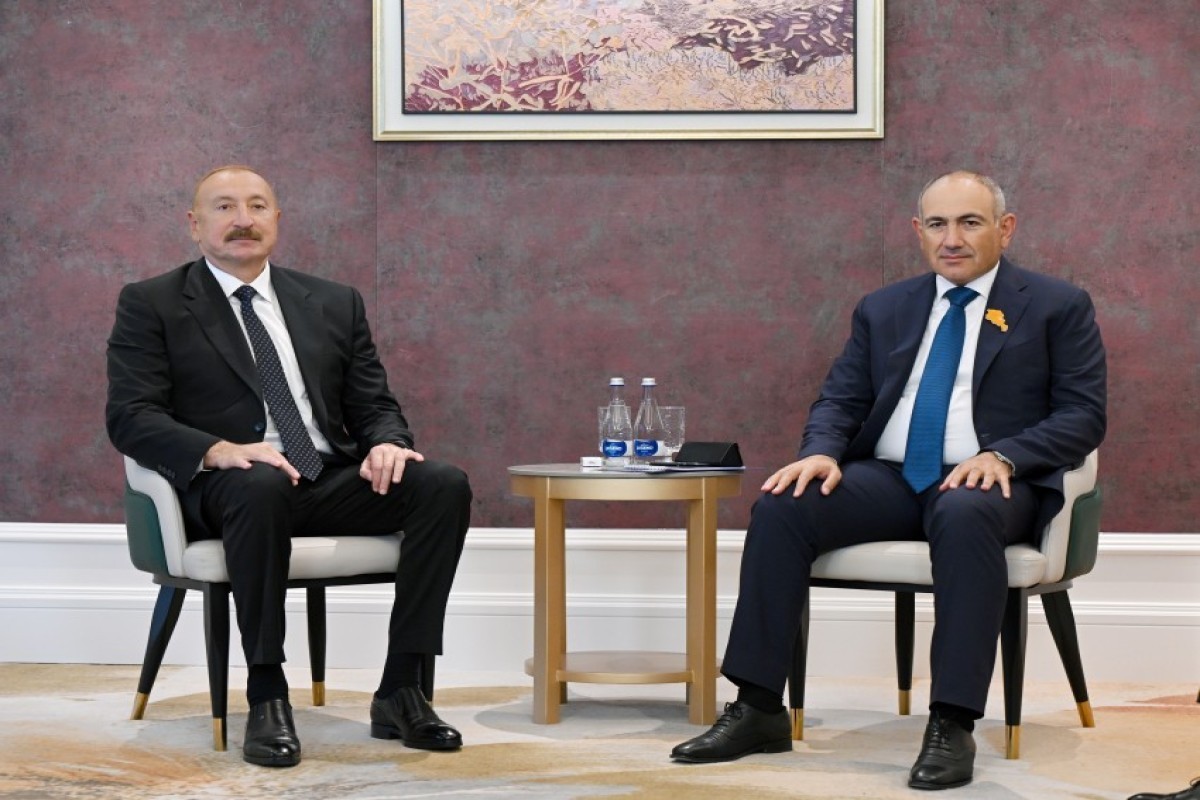 Президент Азербайджанской Республики Ильхам Алиев и Премьер-министр Республики Армения Никол Пашинян