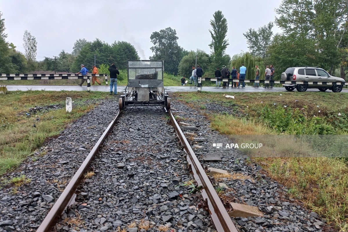 В Загатальском районе автомобиль столкнулся с тепловозом, есть погибший - ОБНОВЛЕНО 