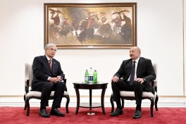 Президент Ильхам Алиев встретился в Бишкеке с Касым-Жомартом Токаевым-ОБНОВЛЕНО 