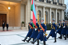 церемония официальной  встречи Джеймса Дэвида Вэнса в Баку