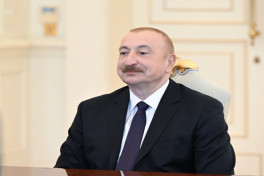 Глава Азербайджанского государства принял делегацию во главе с президентом Арабского парламента - ОБНОВЛЕНО 