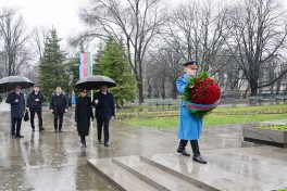 Президент Ильхам Алиев посетил в Белграде памятники Гейдару Алиеву и Милораду Павичу