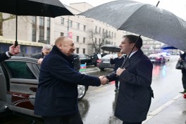 Президент Ильхам Алиев посетил в Белграде памятники Гейдару Алиеву и Милораду Павичу