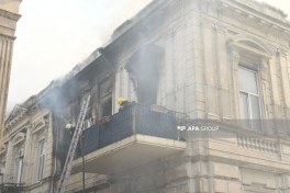 Пожар в здании в центре Баку потушен, жильцы эвакуированы, есть пострадавшая -ФОТО-ВИДЕО-ОБНОВЛЕНО-6 
