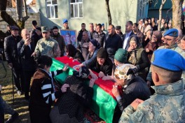 Останки шехида, пропавшего без вести в Кяльбаджаре в 1994 году, захоронены в Исмаиллинском районе - ФОТО 