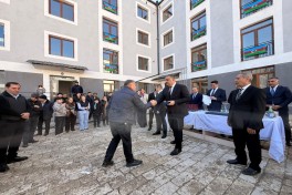 В Ходжавенд прибыли первые переселенцы, им вручены ключи от домов -ОБНОВЛЕНО-1-ФОТО 