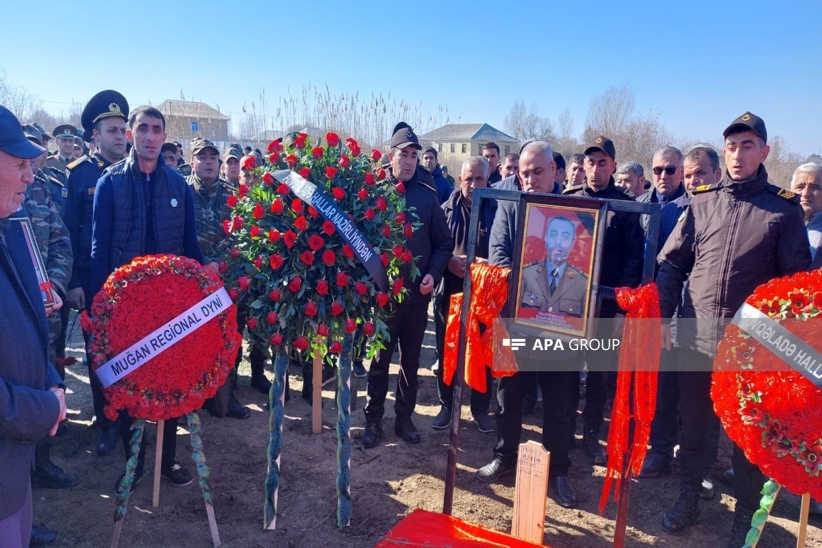 Похоронен сотрудник МЧС, погибший при исполнении служебных обязанностей-ФОТО -ВИДЕО 