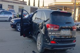 В Гяндже столкнулись два легковых автомобиля, есть пострадавшие — ФОТО 