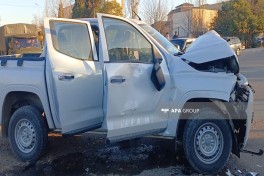В Гяндже столкнулись два легковых автомобиля, есть пострадавшие — ФОТО 