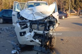 В Гяндже столкнулись два легковых автомобиля, есть пострадавшие — ФОТО 