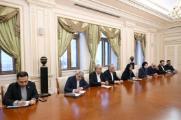 Президент Азербайджана принял делегацию во главе с министром дорог и городского развития Ирана