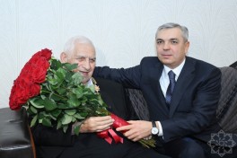 Самир Нуриев вручил Нариману Гасанзаде орден «Гейдар Алиев»