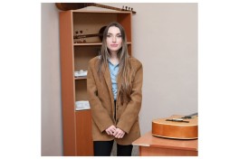 Лейла Алиева и Алена Алиева посетили общеобразовательную школу-интернат и центр STEAM в городе Губа