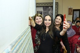 Лейла Алиева приняла участие в церемонии срезки со станка ковров, сотканных  для Шушинской мечети