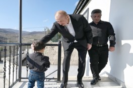 Президент Ильхам Алиев ознакомился с работами, проделанными в селе Ханабад Ходжалинского района-ФОТО -ОБНОВЛЕНО 