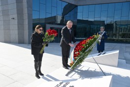 Президент Азербайджана принял участие в открытии Мемориала жертвам Ходжалинского геноцида -ФОТО-ВИДЕО-ОБНОВЛЕНО-3 