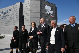 Президент Азербайджана принял участие в открытии Мемориала жертвам Ходжалинского геноцида -ФОТО-ВИДЕО-ОБНОВЛЕНО-3 