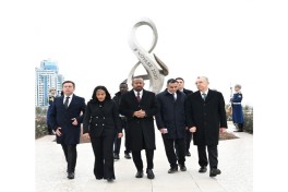 Премьер-министр Эфиопии посетил Парк Победы в Баку