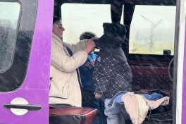 Группа переселенцев прибыла в село Хоровлу Джабраильского района, им вручены ключи от домов -ФОТО-ОБНОВЛЕНО 