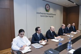 Состоялись политконсультации между Азербайджаном и Туркменистаном