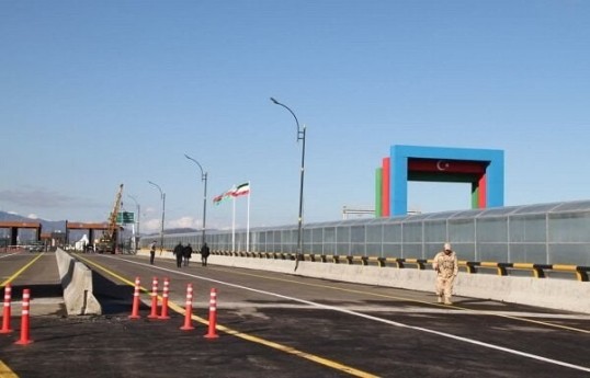 Россия призвала своих граждан покинуть Иран через территорию Азербайджана
