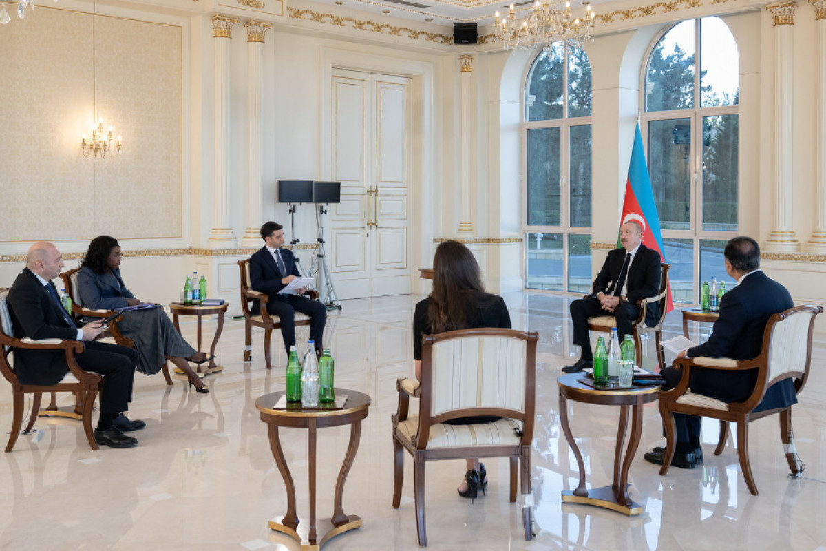 Президент: Увеличив наши золотые резервы, Государственный нефтяной фонд заработал более 10 миллиардов долларов США