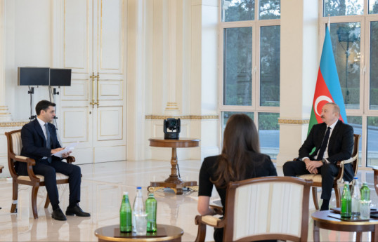 Президент: Мы не можем изменить исторический архитектурный ансамбль Баку