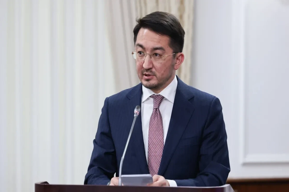 Прокладка оптоволоконного кабеля по дну Каспийского моря из Казахстана в Азербайджан будет завершена до конца года