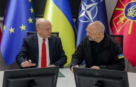 Украина и Великобритания подписали дорожную карту по сотрудничеству в сфере обороны