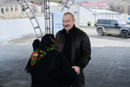 Президент Ильхам Алиев встретился с жителями сел Ашагы Оратаг, Чылдыран, Хейвалы и Чапар Агдеринского района-ОБНОВЛЕНО 