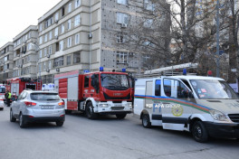 Пожар в здании общежития в Баку потушен, жильцы эвакуированы - ВИДЕО-ОБНОВЛЕНО-3-ФОТО 
